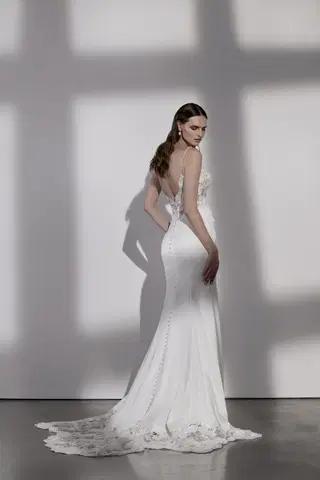 Kensington by Avenue by Josephine Scott - view 7 of 8