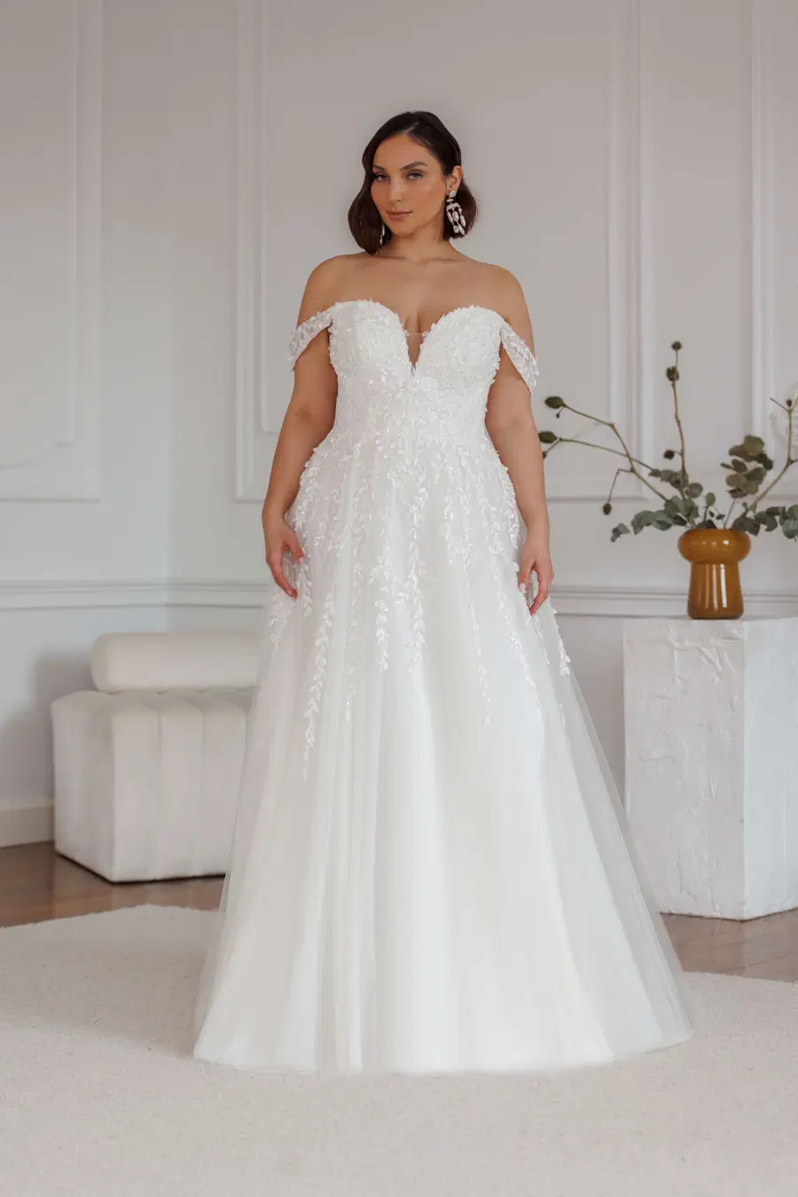 Caro by Jarice: A-Line silhouette, off-shoulder neckline, lace