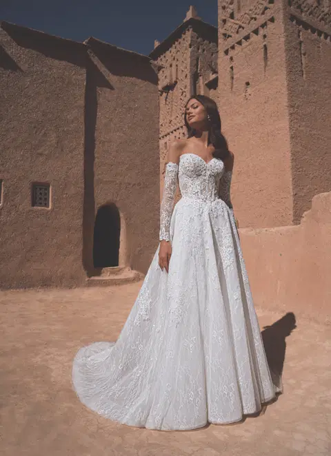 Tia wedding dress by Enzoani, A-line, lace