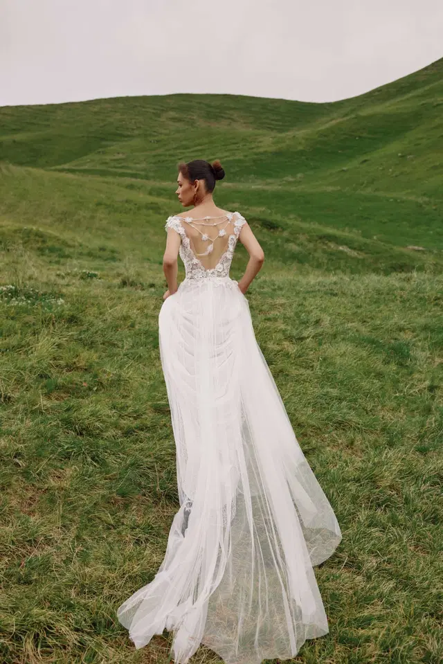 Cangiante by Ariamo Boho - view 3 of 3