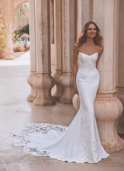 Veda wedding dress by Enzoani, straight, crepe