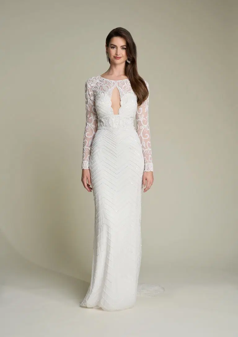 Rhapsody by Eliza Jane Howell: Trumpet silhouette, V-neck neckline, long sleeves, tulle