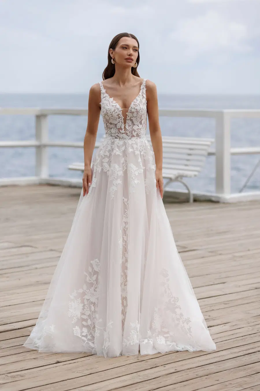 BR2718 by Jarice: Ball Gown silhouette, V-neck neckline, sleeveless, tulle