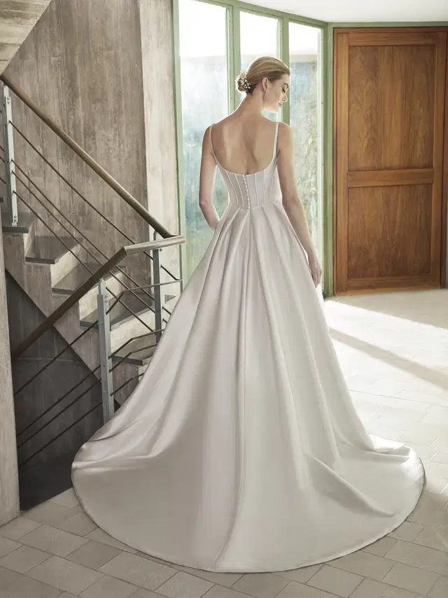 JASMINA by Pronovias - view 2 of 3