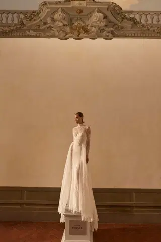 Caravellia by Milla Nova - view 7 of 12