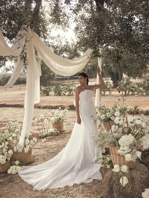 Mona Brautkleid von Modeca Bridal, Trompete, Satin