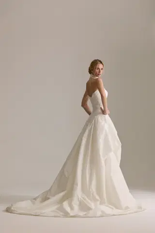 Celinde by Josephine Scott - view 4 of 8