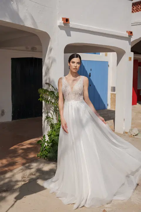 Style B2465 wedding dress by AnnAngelex, A-line, tulle