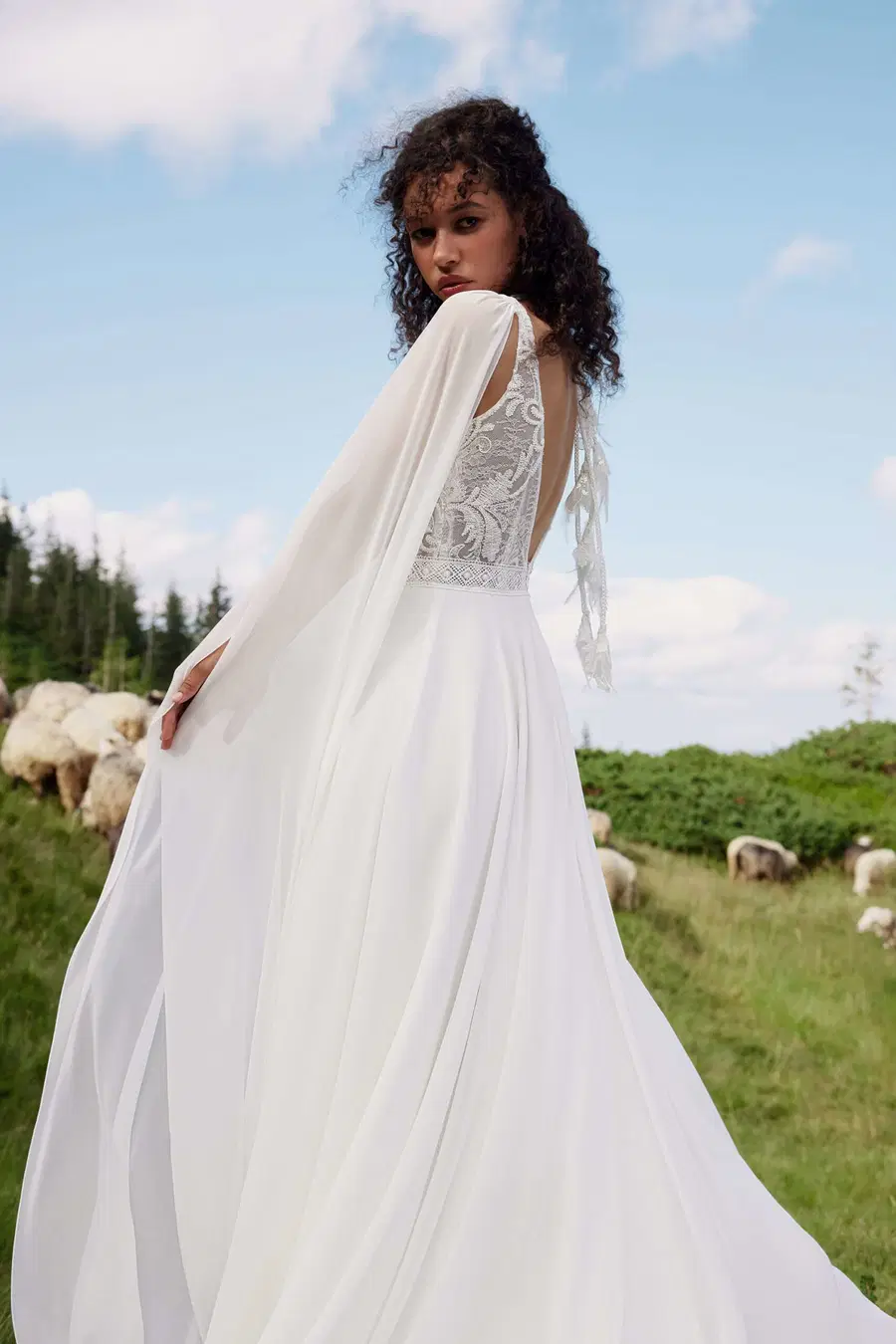 Allesia by Ariamo Boho - view 3 of 3