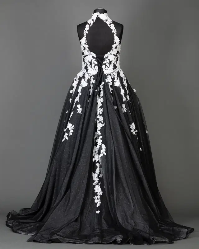 Neck von DarkDreamCouture - Ansicht 2 von 2