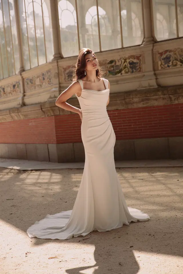 TO-2210T by Agnes: sleeveless, satin