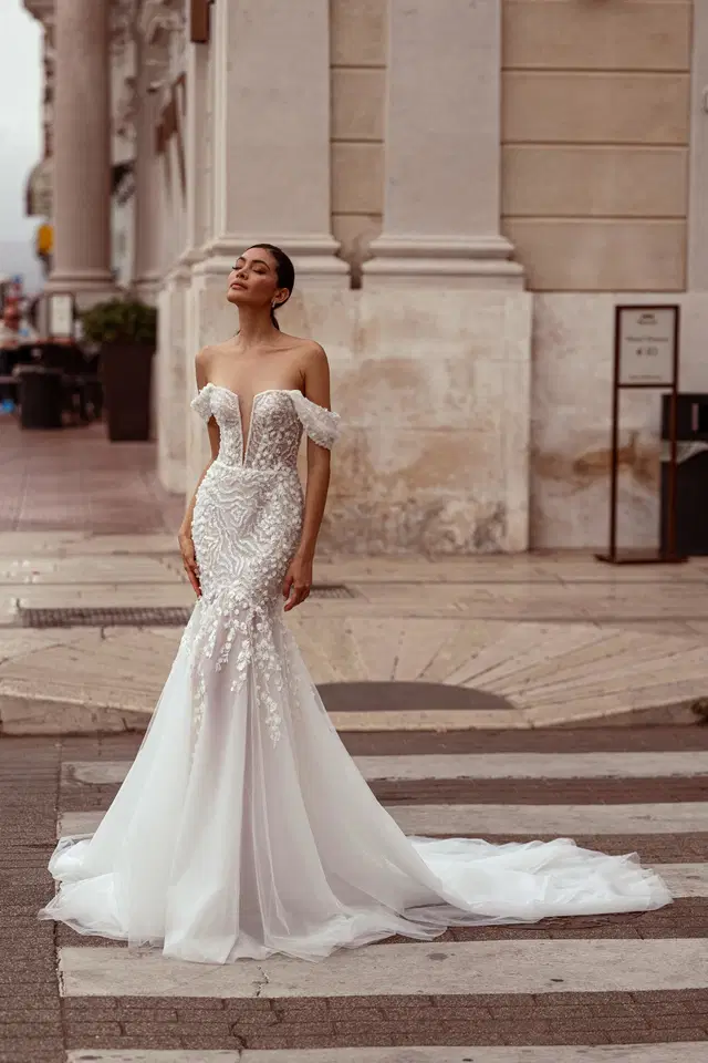 Magnificent by Carfelli: Trumpet silhouette, deep V-neck neckline, sleeveless, lace