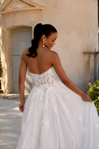44593 by Sincerity Bridal - view 5 of 6