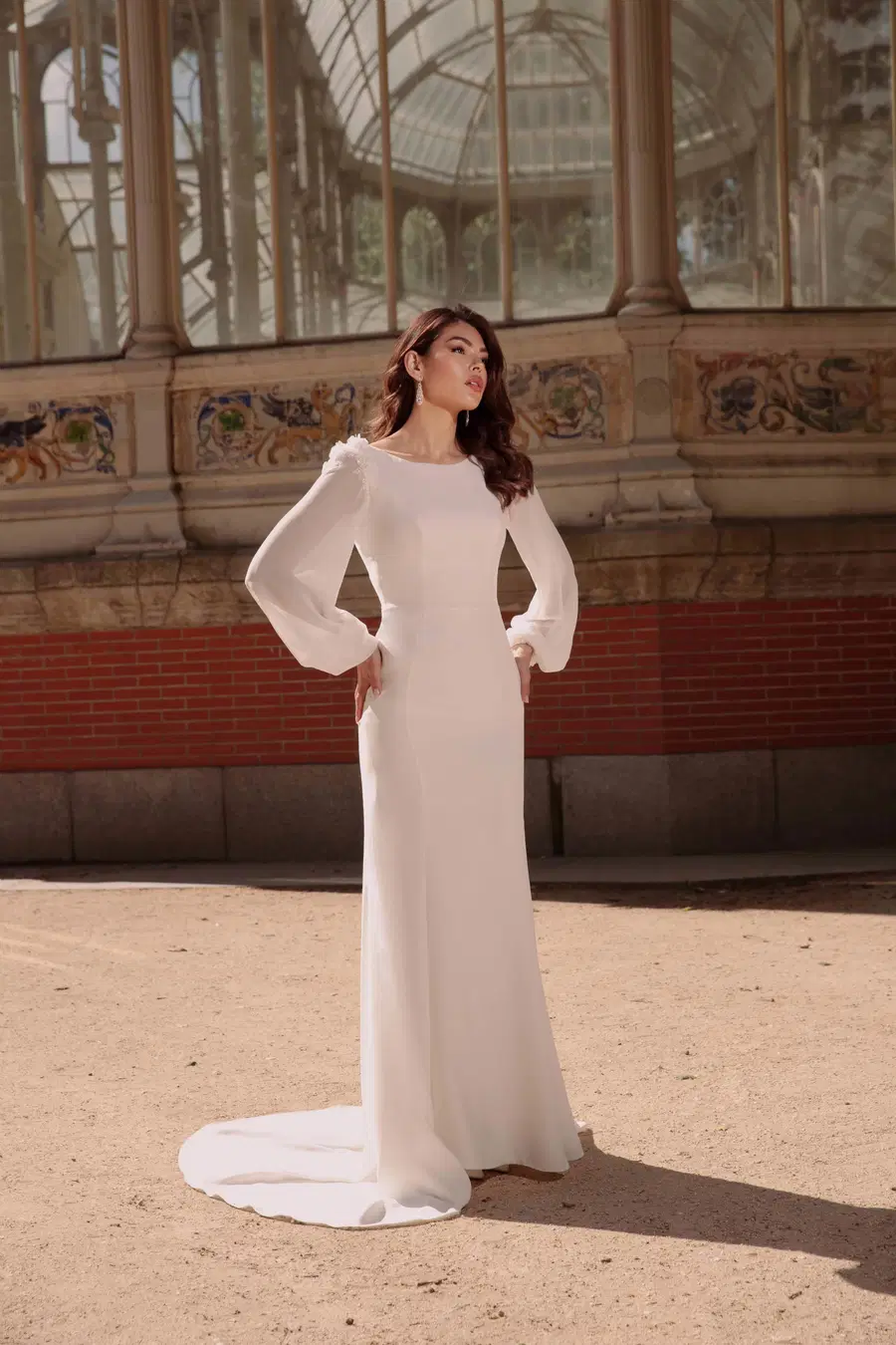 TO-2042T by Agnes: Trumpet silhouette, V-neck neckline, long sleeves, satin