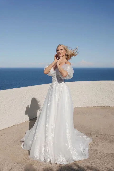 Style B2415 wedding dress by Amera Vera, ball gown, tulle