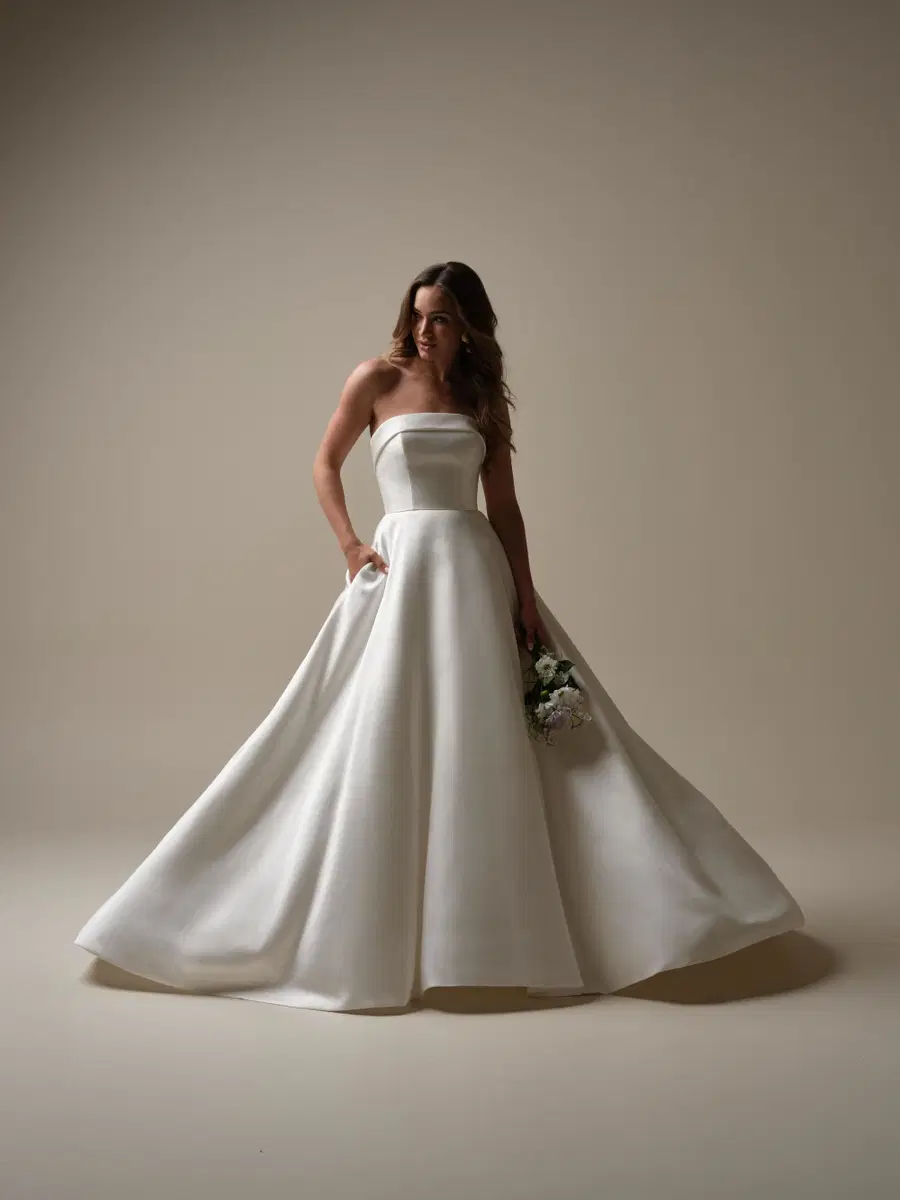 Elizabeth Marie by Rebecca Ingram: Princess silhouette, straight neckline, sleeveless, satin