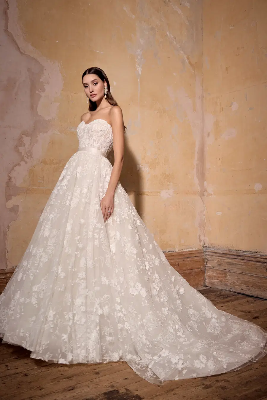 Camilla by Josephine Scott - view 4 of 9