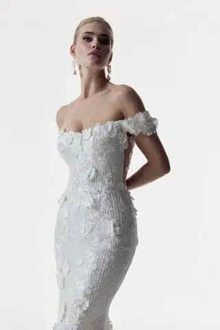 Eliza by Josephine Scott - view 4 of 8
