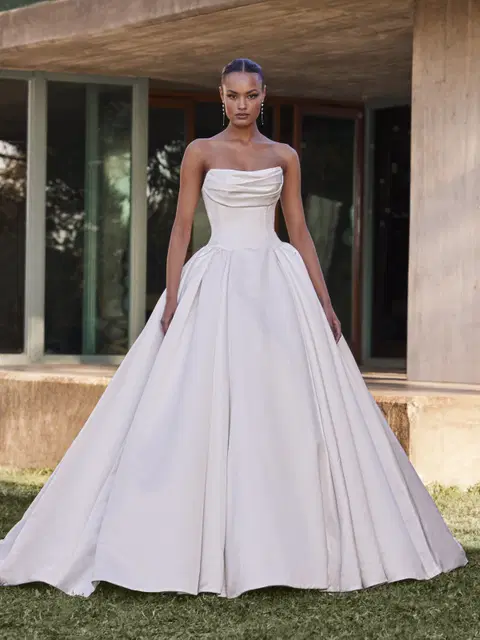 Cillian wedding dress by Pronovias, princess, satin