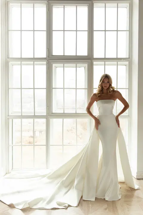 Alegra wedding dress by Eva Lendel, mermaid, mikado