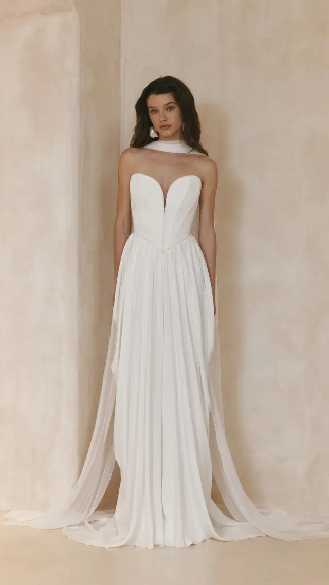 Shelly by Anna Kara: Fit & Flare silhouette, sweetheart neckline, sleeveless, chiffon