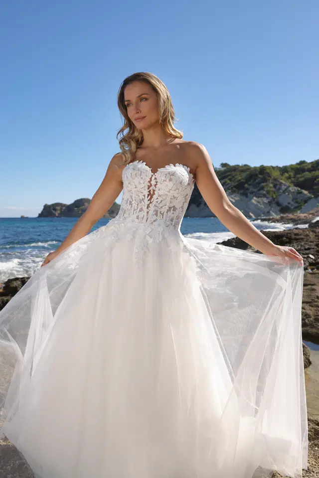 Amira by Azuree Bridal - view 2 of 4
