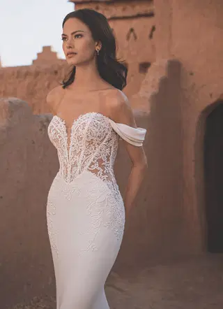 Tammy by Enzoani - view 4 of 7