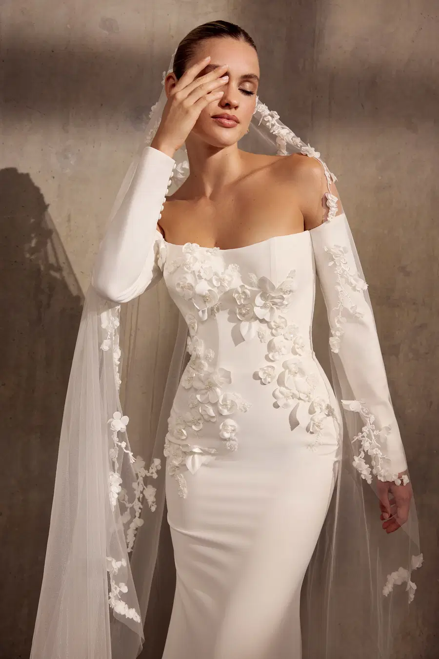 Camille by Avenue by Josephine Scott - view 3 of 6