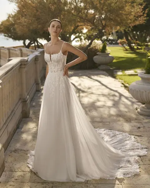 Feneya Brautkleid von Luna Novias, Gerade, Georgette